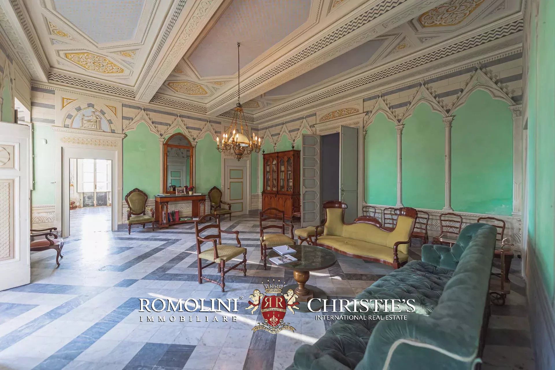 15 Bedroom Villa/Townhouse's Image 50