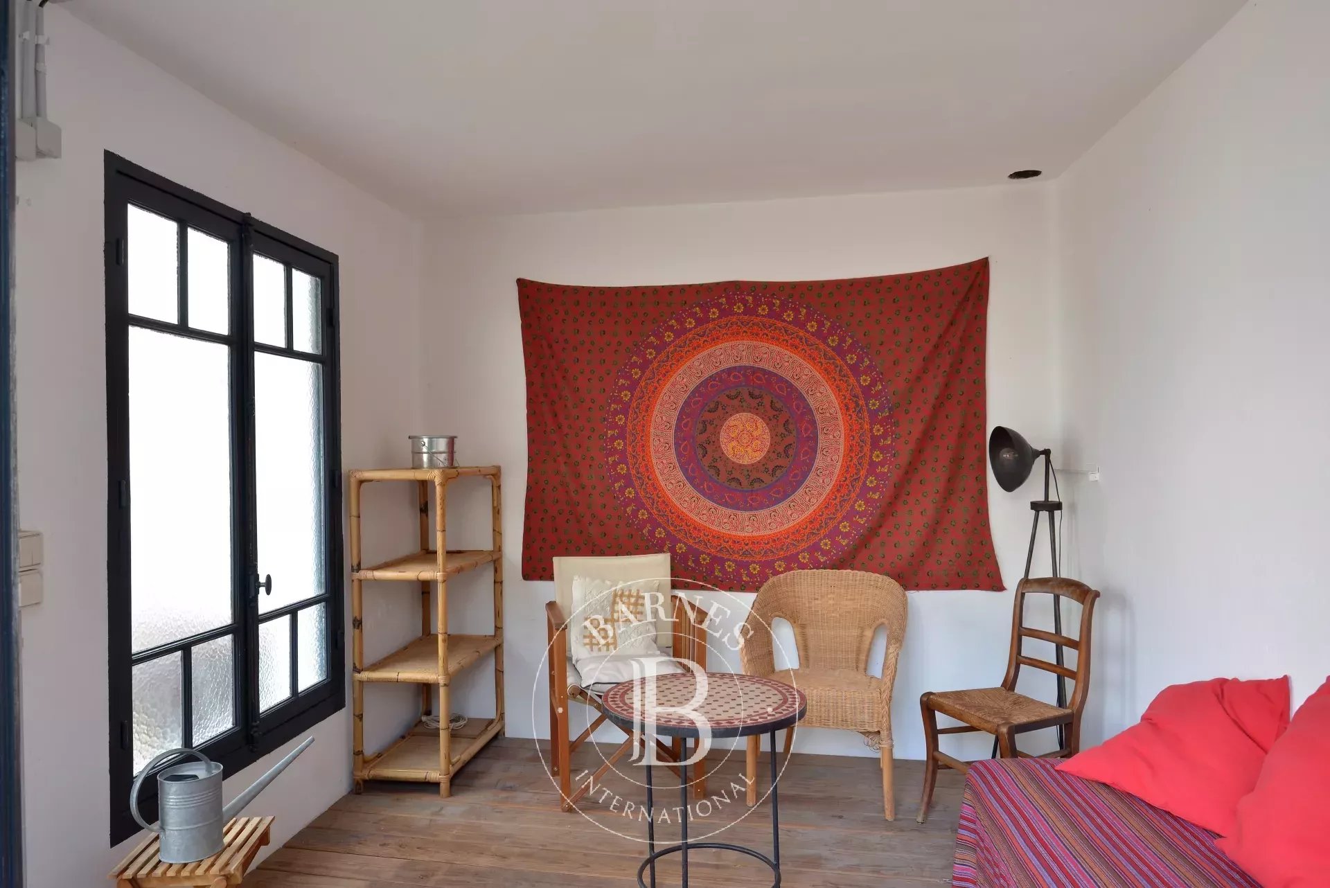 Ev Vanves - picture 10