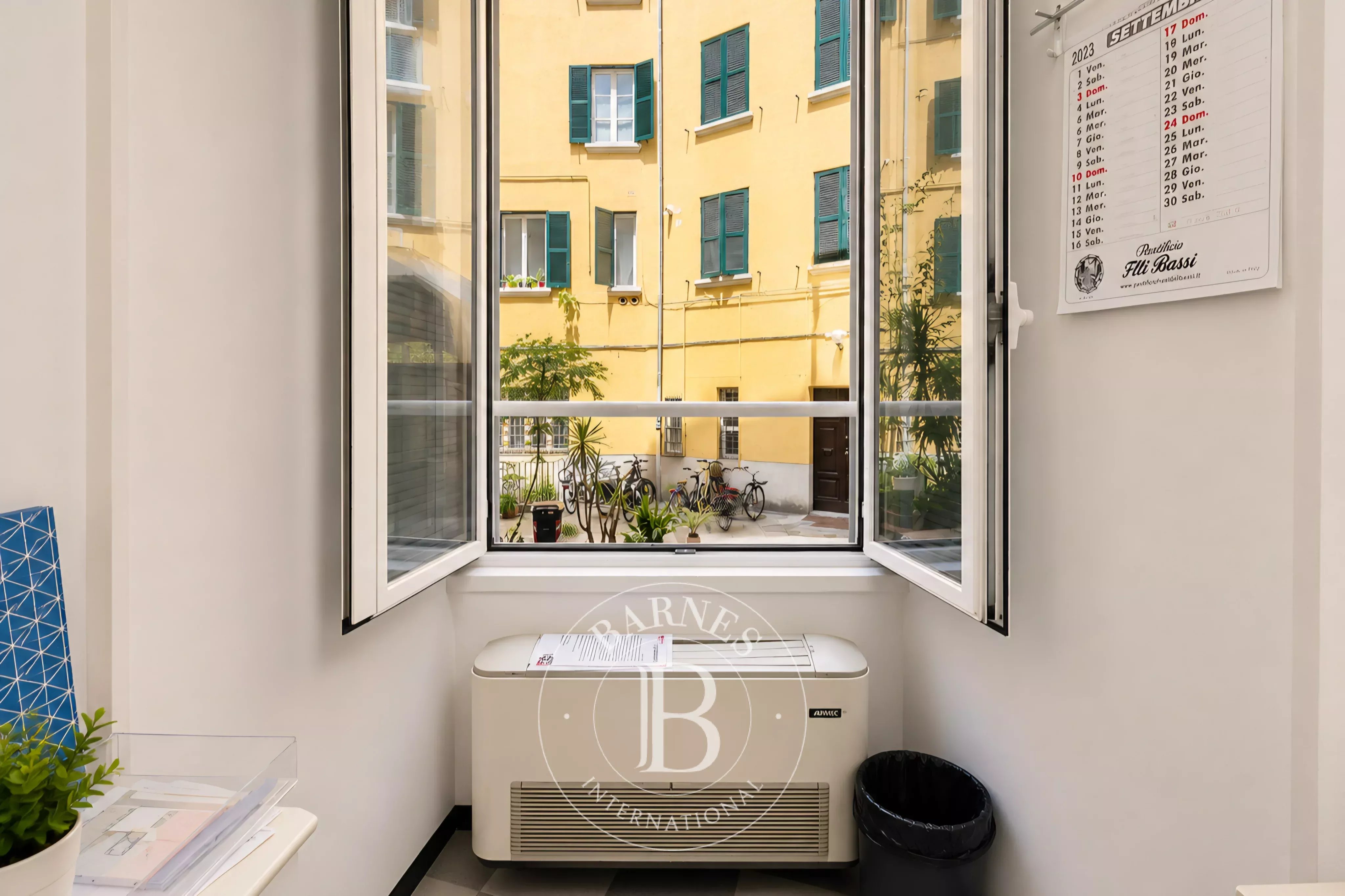 Roma  - Bureaux 7 Pi&egrave;ces - picture 12