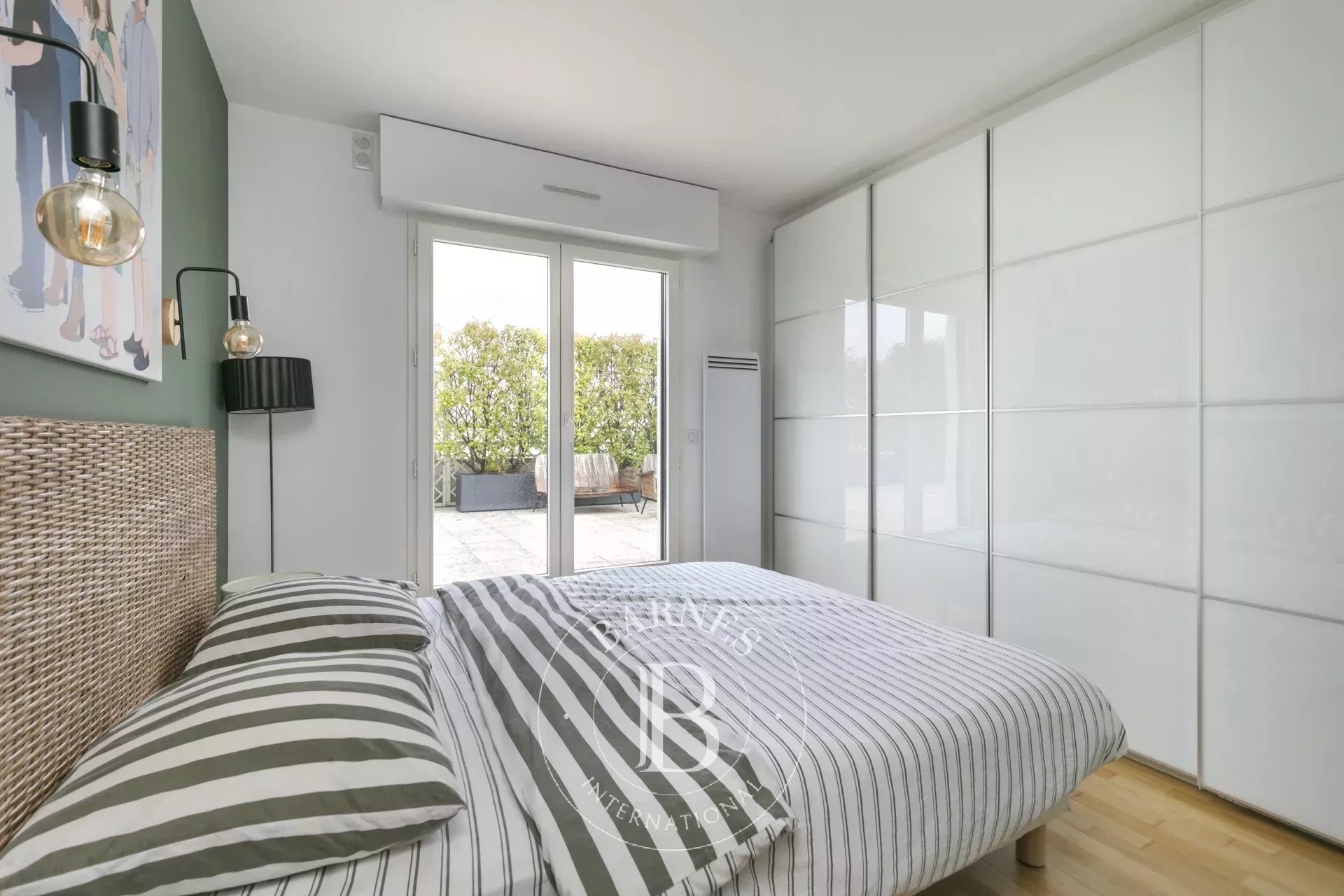 Suresnes  - Appartement 4 Pi&egrave;ces 3 Chambres - picture 3