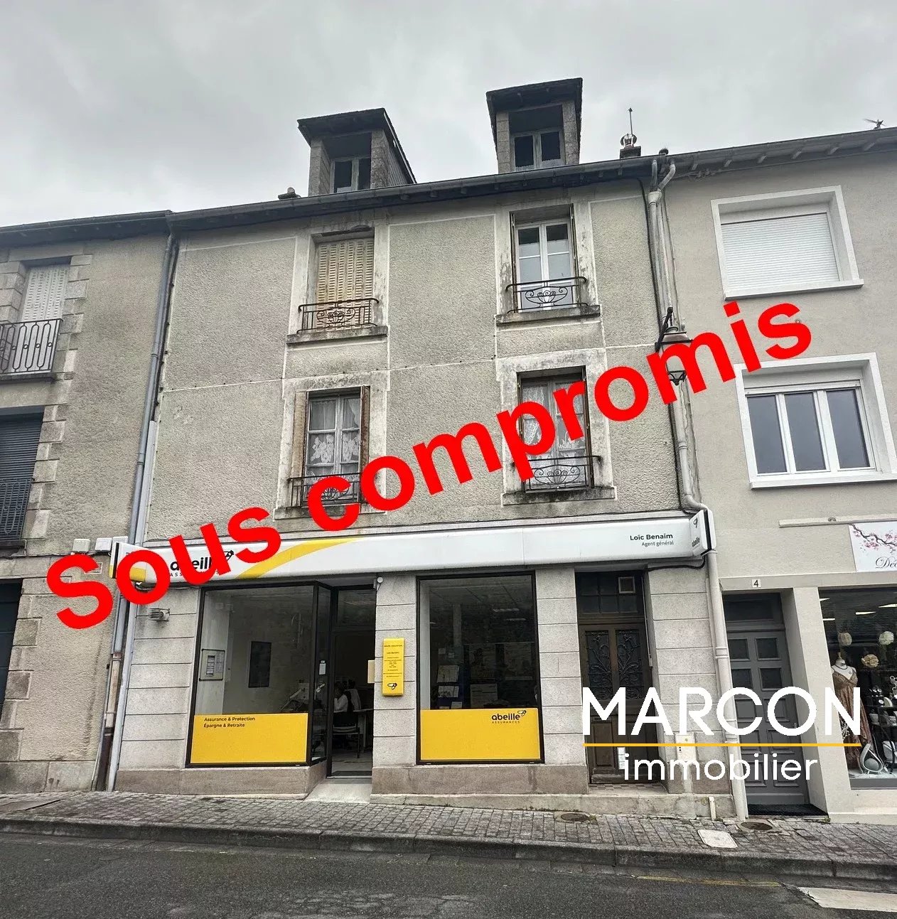 PETIT IMMEUBLE A RENOVER