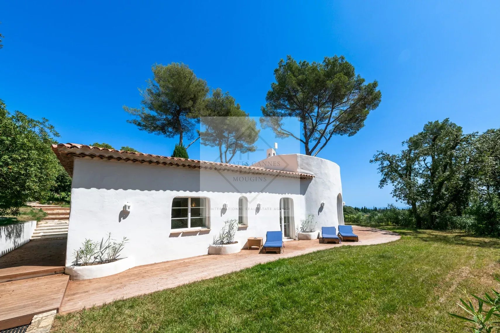 Villa d’exception à louer à l’année — photo 35