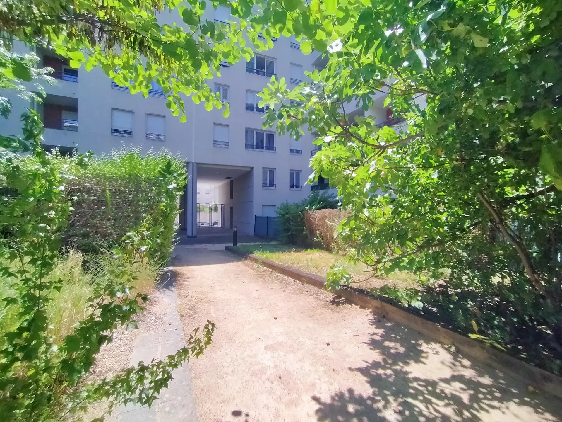 85855572 Location Villeurbanne