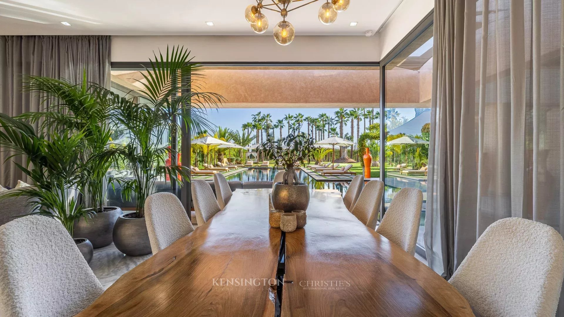 6 Bedroom Villa/Townhouse's Image 24