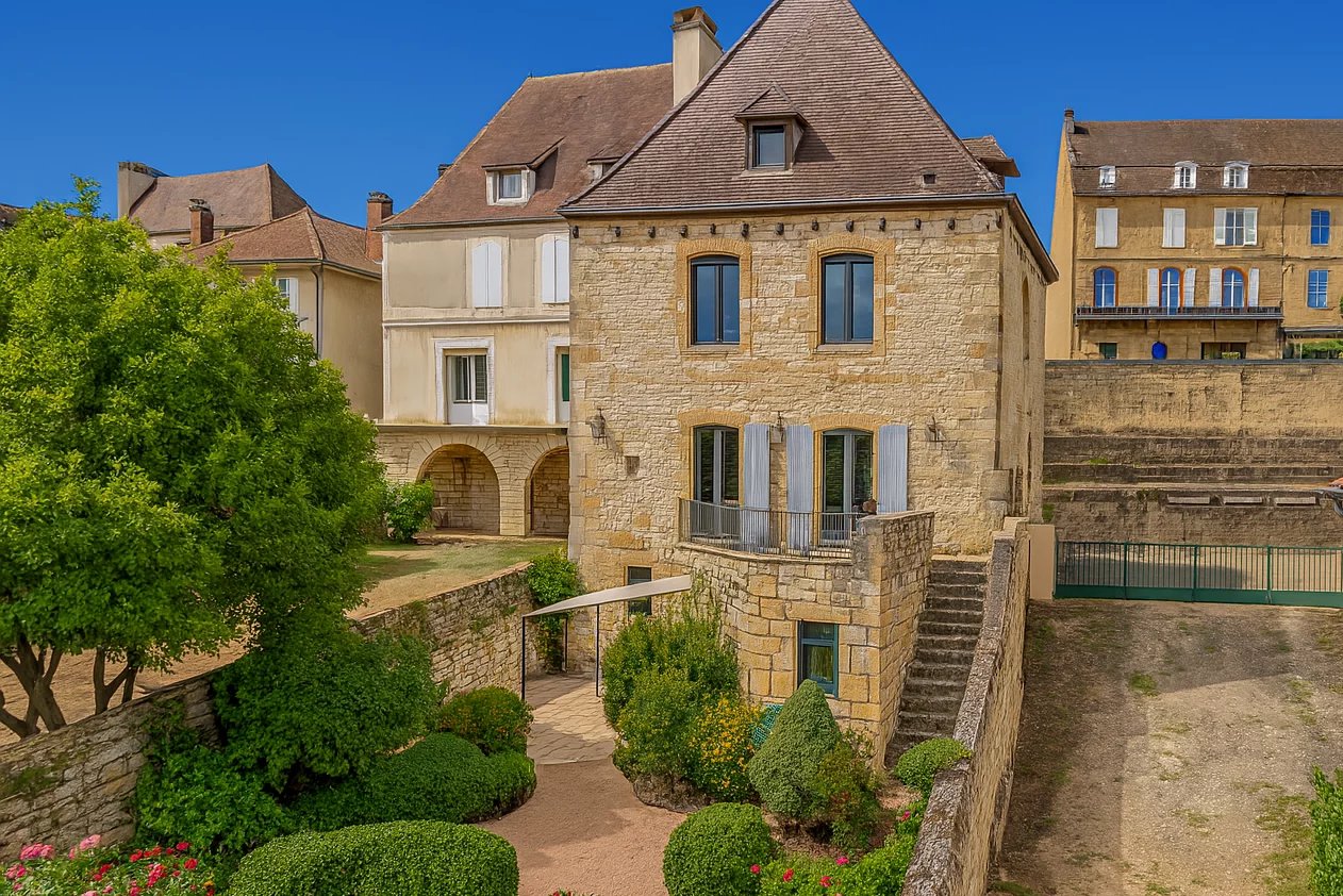 Agence immobilière de Arthurimmo.com Gourdon