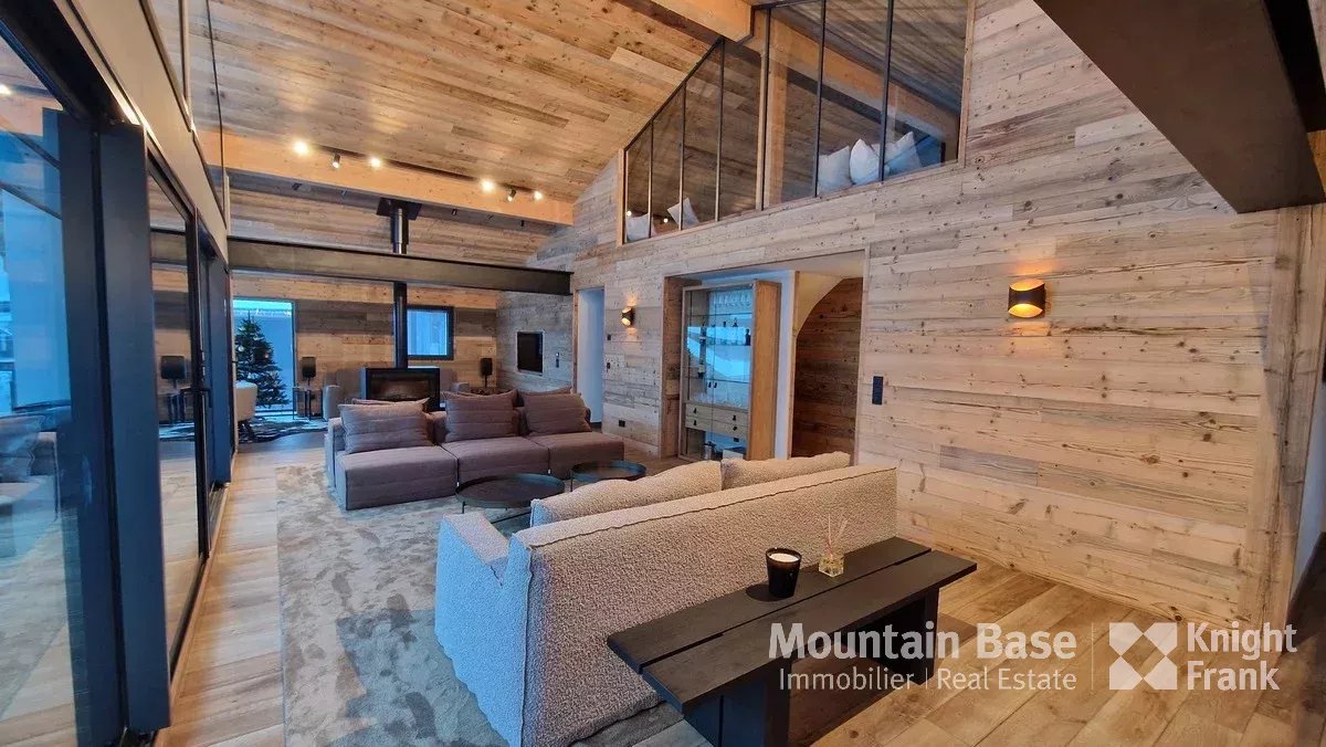 Photo of 4 bedroom ski in ski out chalet in Châtel