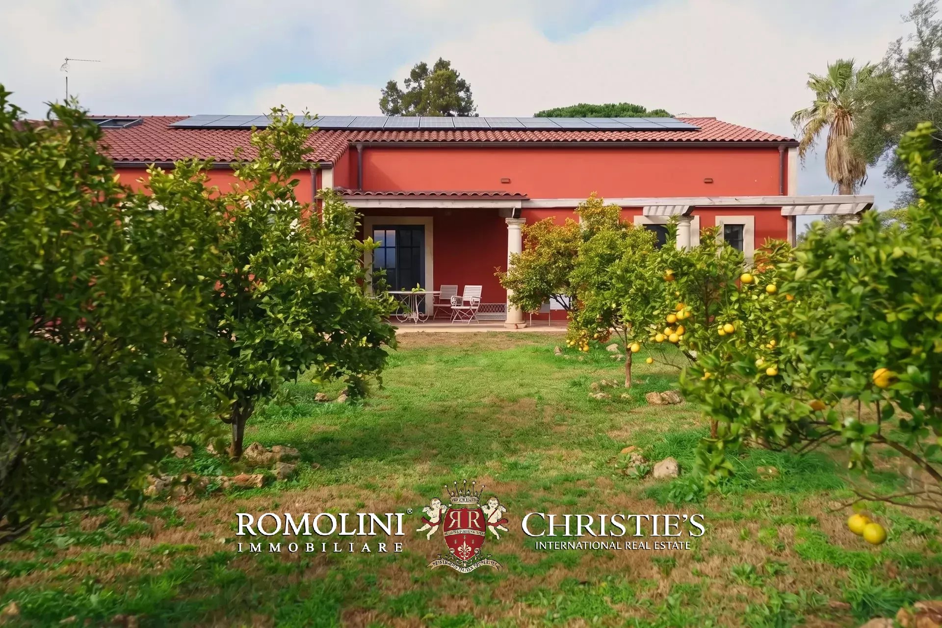 5 Bedroom Vineyard's Image 12