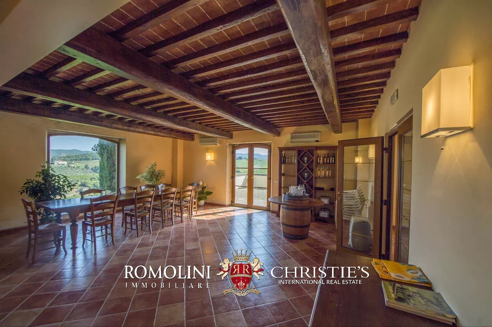 20 Bedroom Vineyard's Image 61