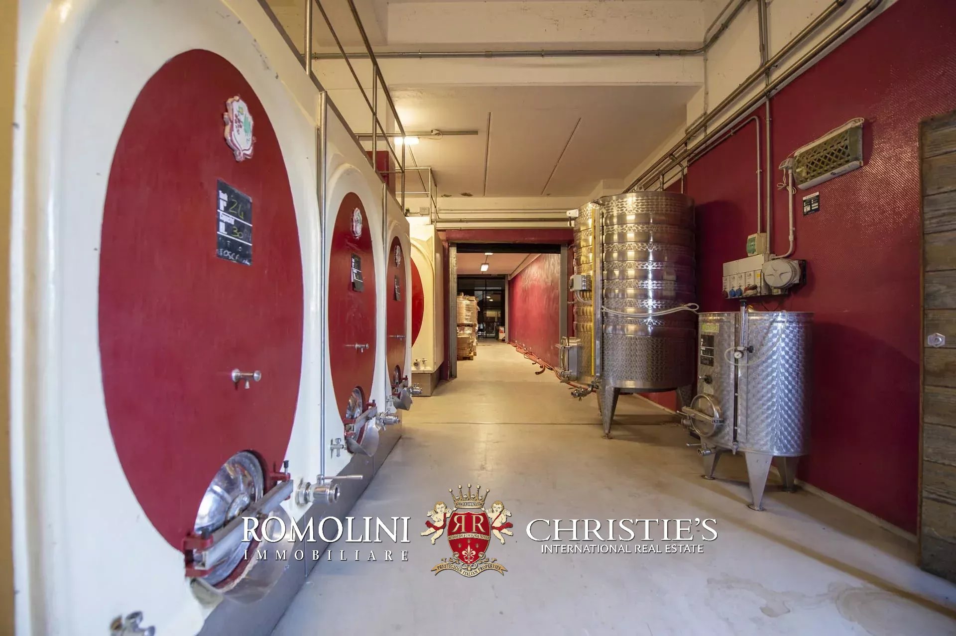 11 Bedroom Vineyard's Image 42
