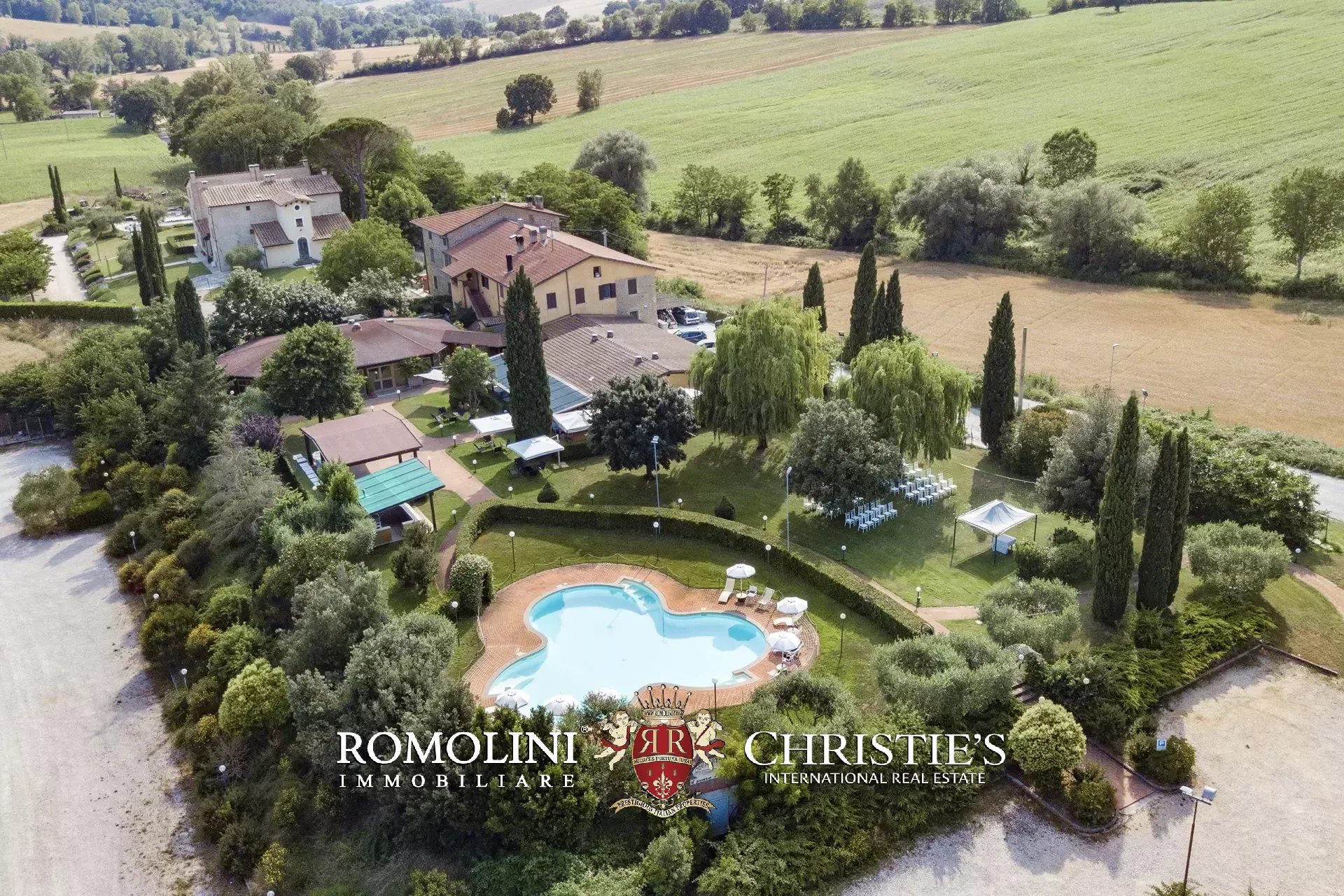 6 Bedroom Villa/Townhouse's Image 11