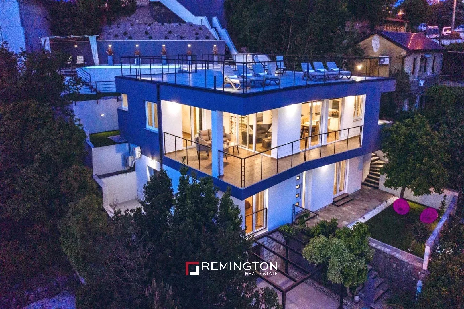 5 Bedroom Villa/Townhouse's Image 12