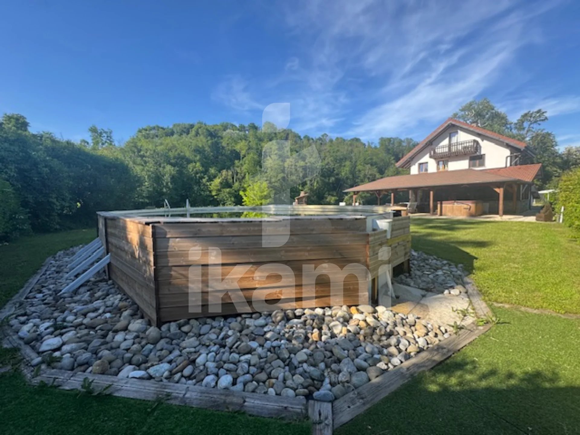 MAISON REIGNIER ESERY 133 M2