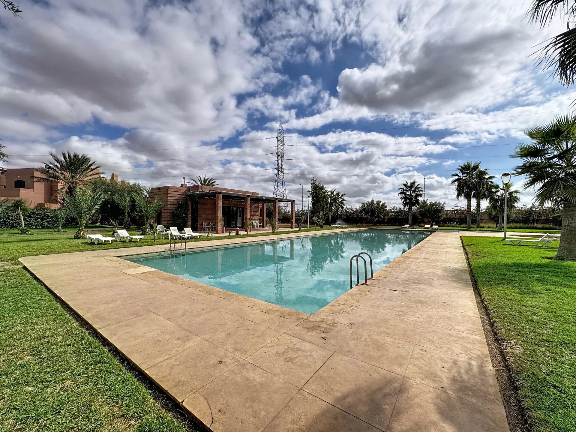 Sale Villa Marrakesh Route De Fez