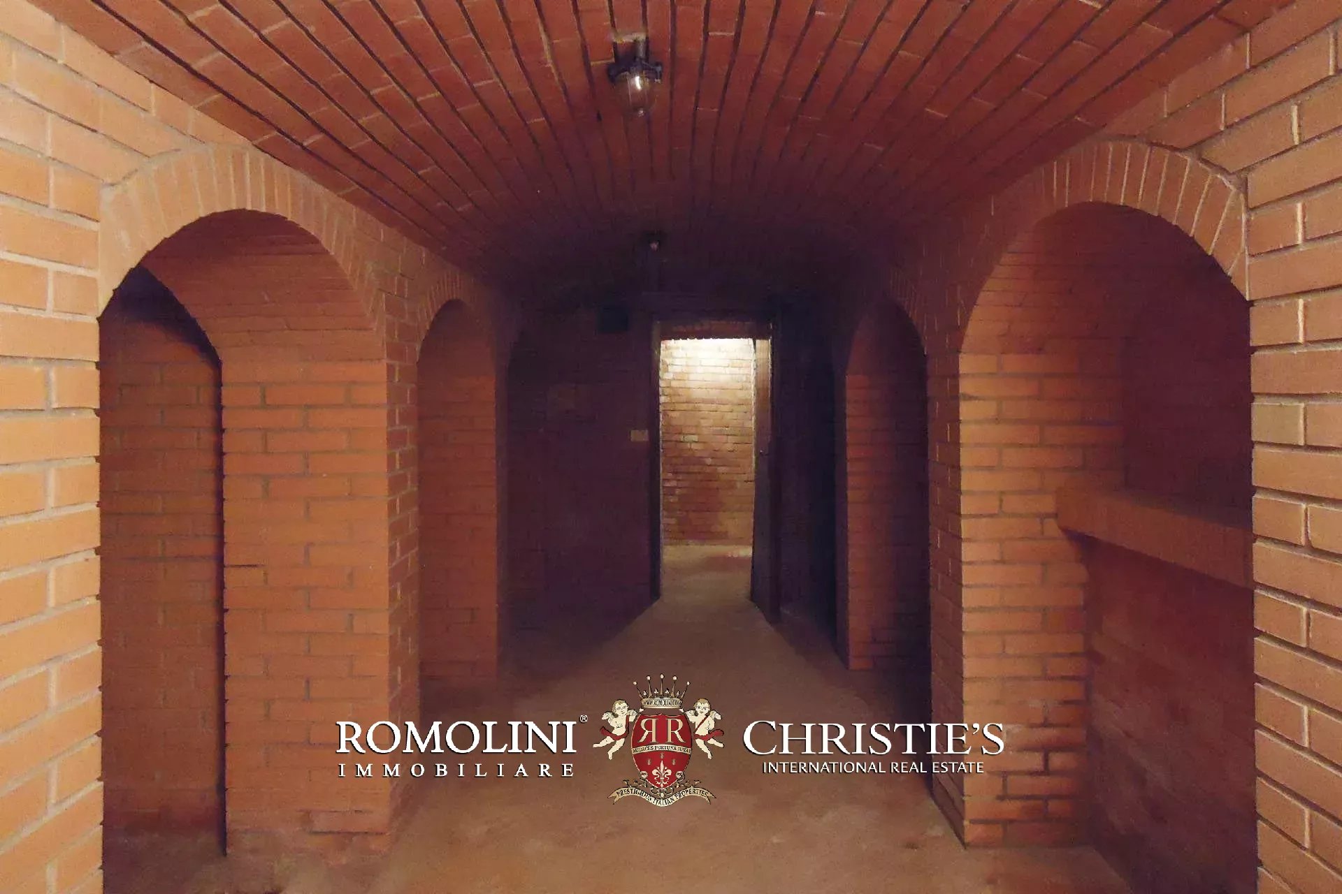 UMBRIAN COUNTRY ESTATE FOR SALE NEAR TODI