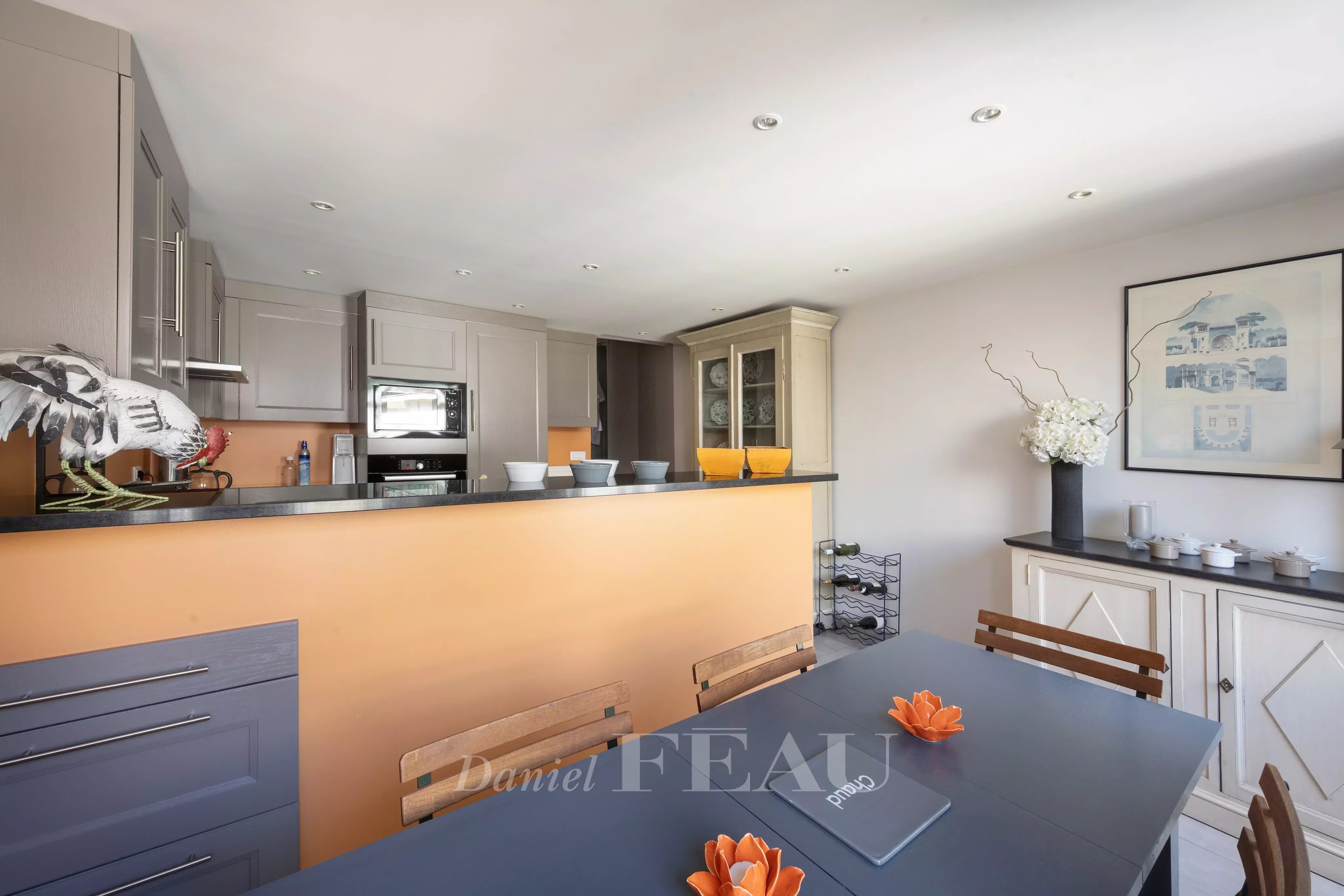 Sale Apartment Paris 6th