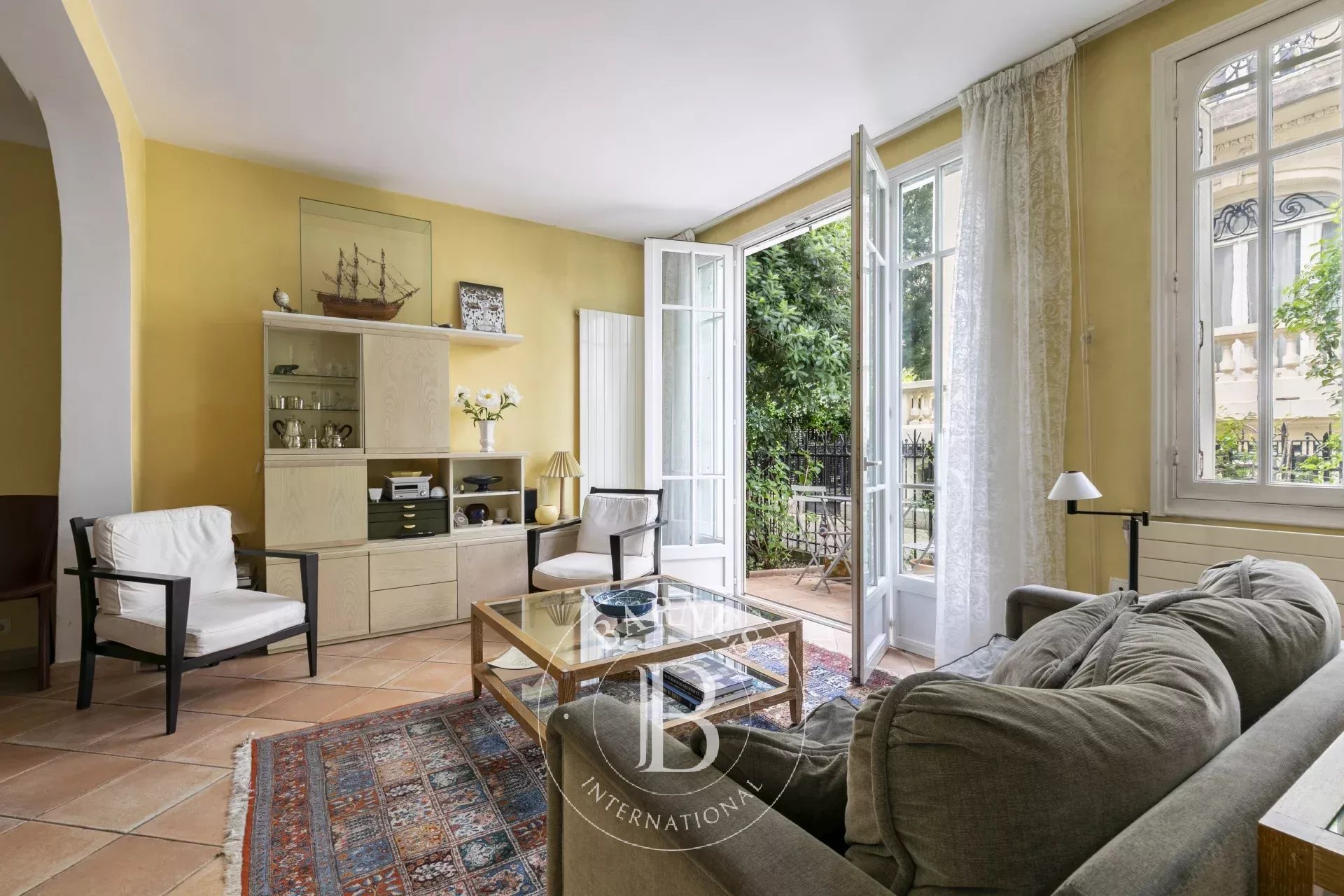 Paris  - Maison 5 Pi&egrave;ces 3 Chambres - picture 4