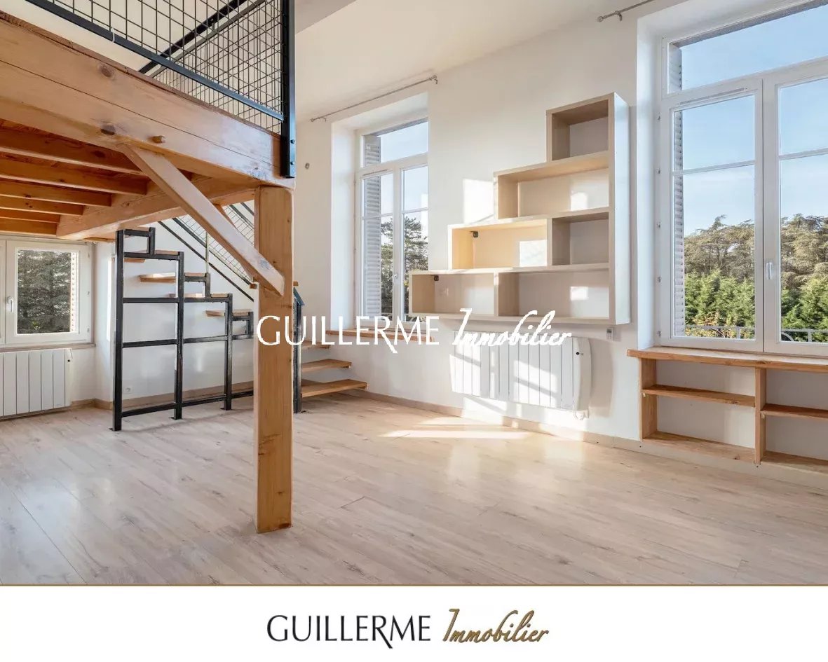 La vie de chÃ¢teau : Duplex atypique sur Lentilly