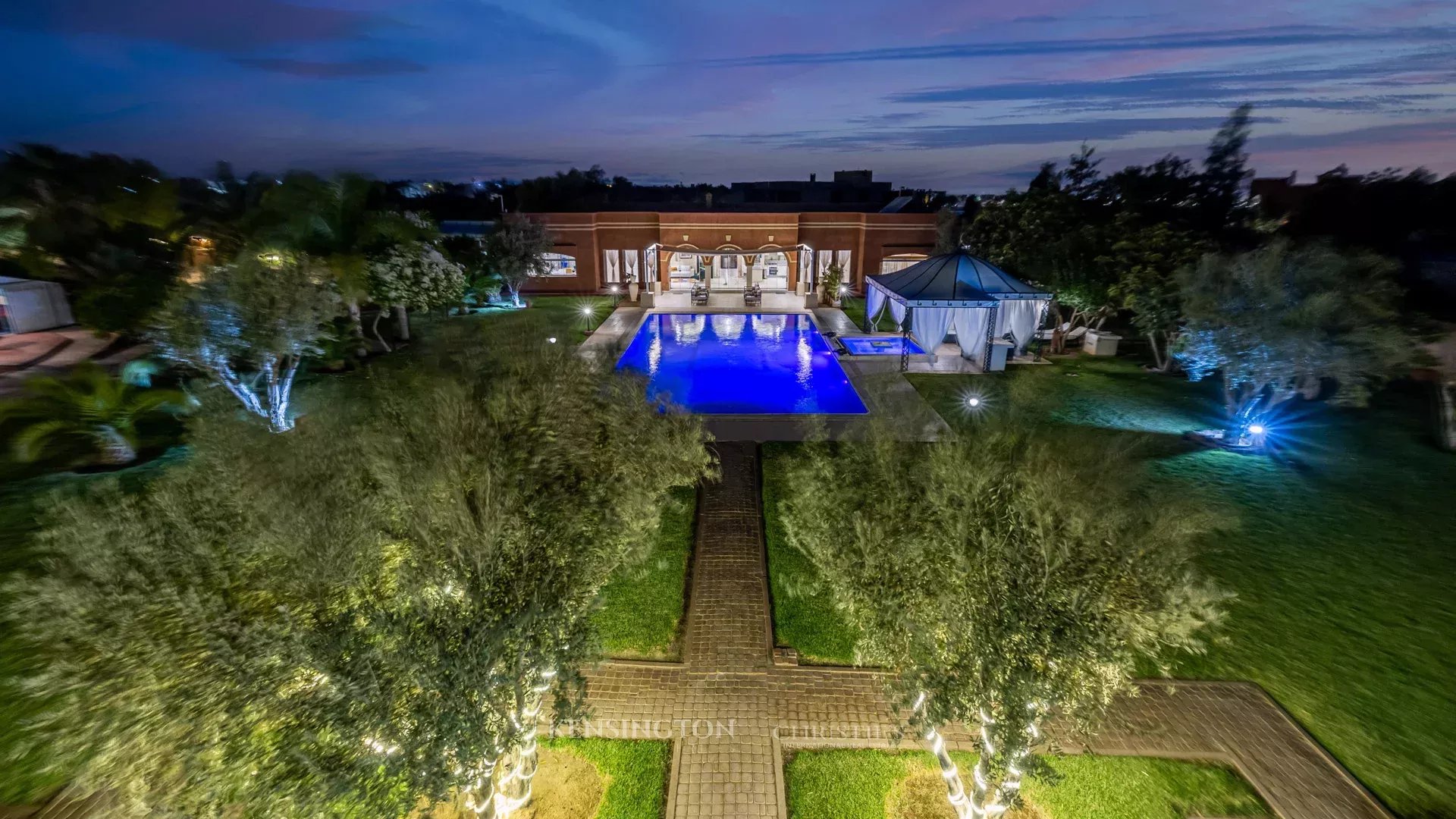 9 Bedroom Villa/Townhouse's Image 134
