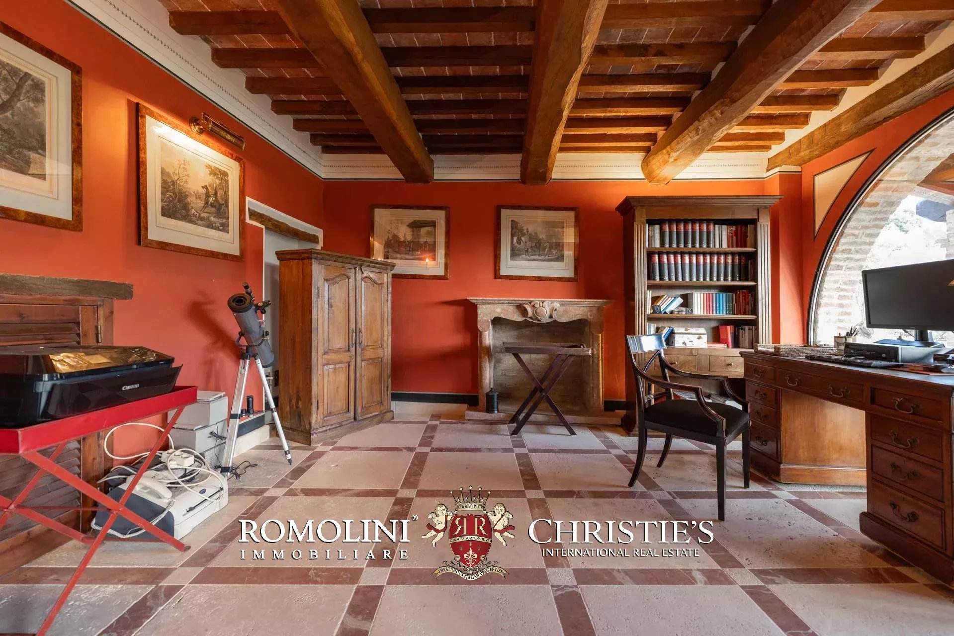 10 Bedroom Villa/Townhouse's Image 65