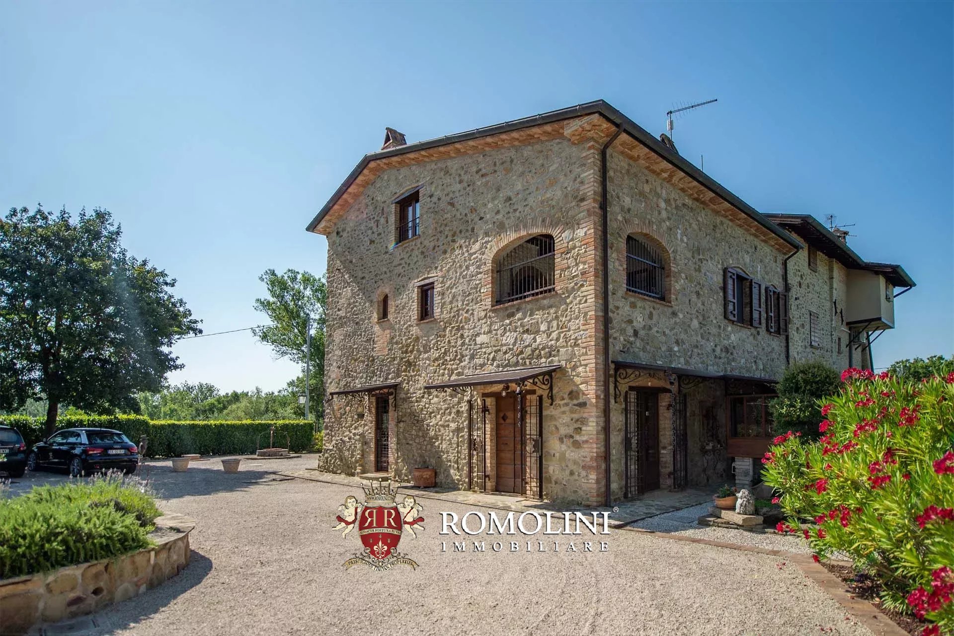 4 Bedroom Villa/Townhouse's Image 4