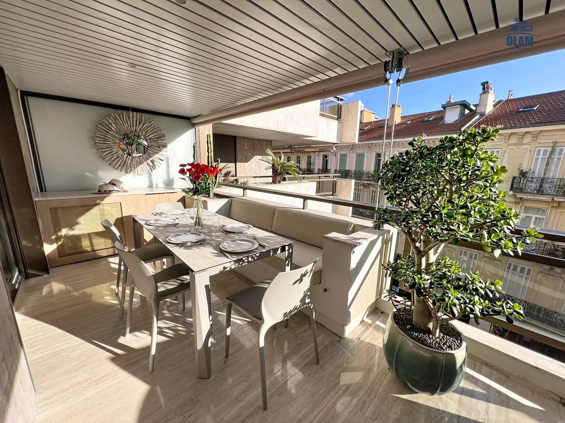 Agence immobilière de 