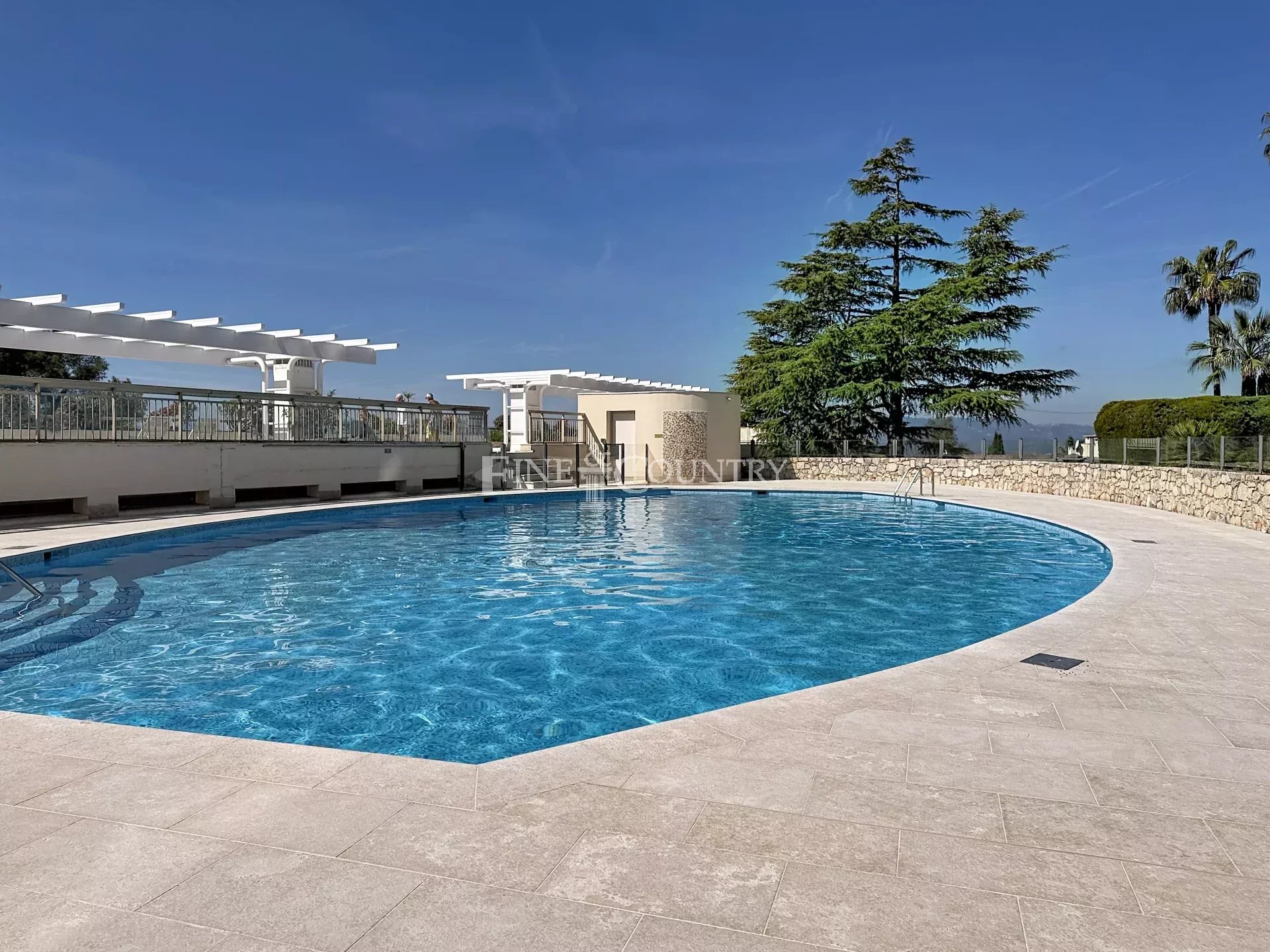 Photo of Apartment for sale in Le Cannet sea view
