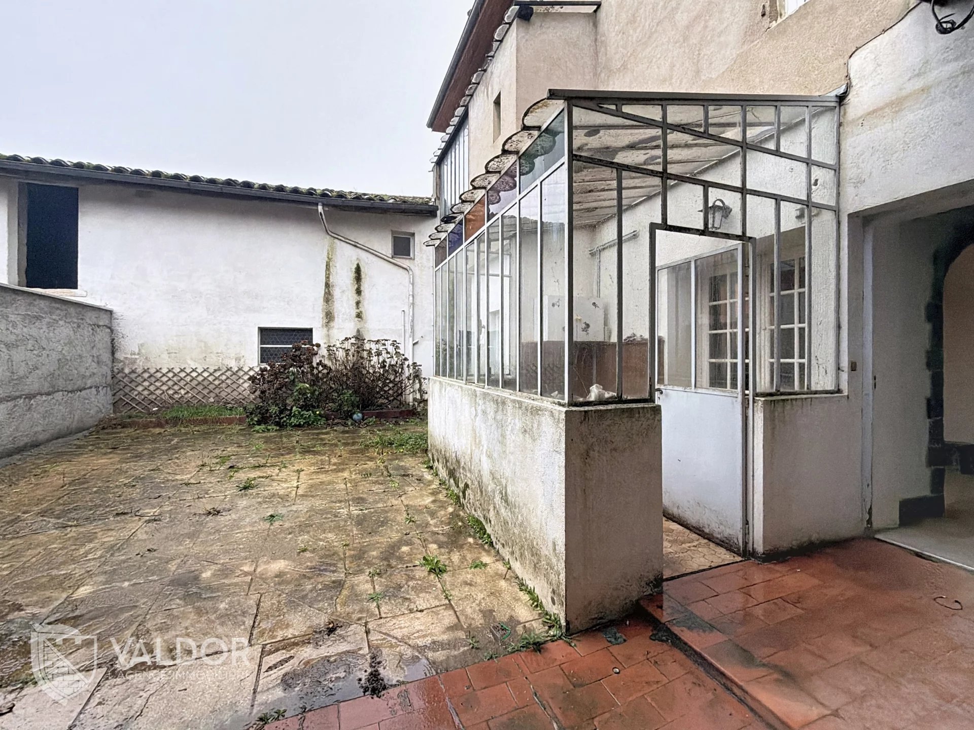 Montmerle centre - duplex avec jardin