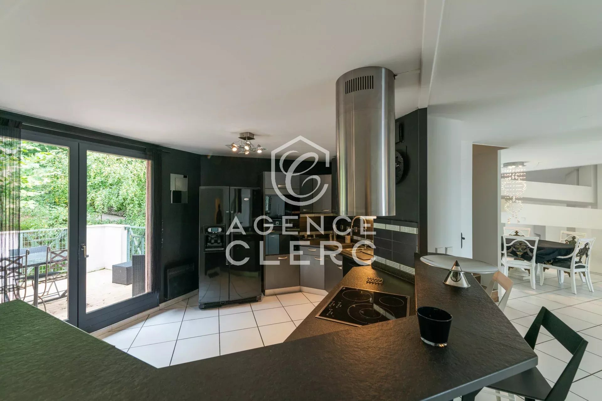 3 Bedroom Apartment/Flat's Image 3