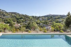 Fully Renovated Villa with Panoramic Views over Saint-Paul de Vence — photo 4 of 7