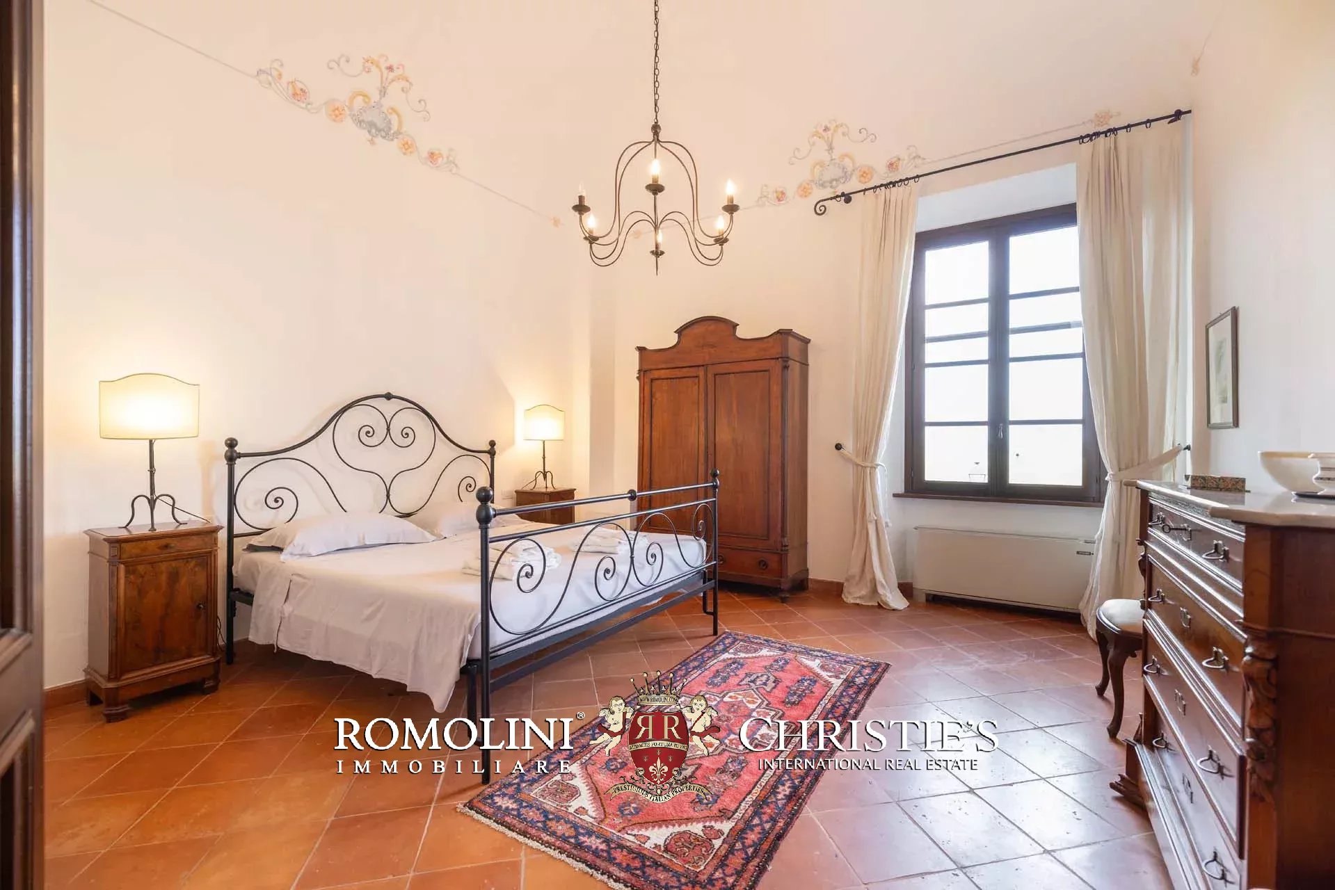 37 Bedroom Villa/Townhouse's Image 151