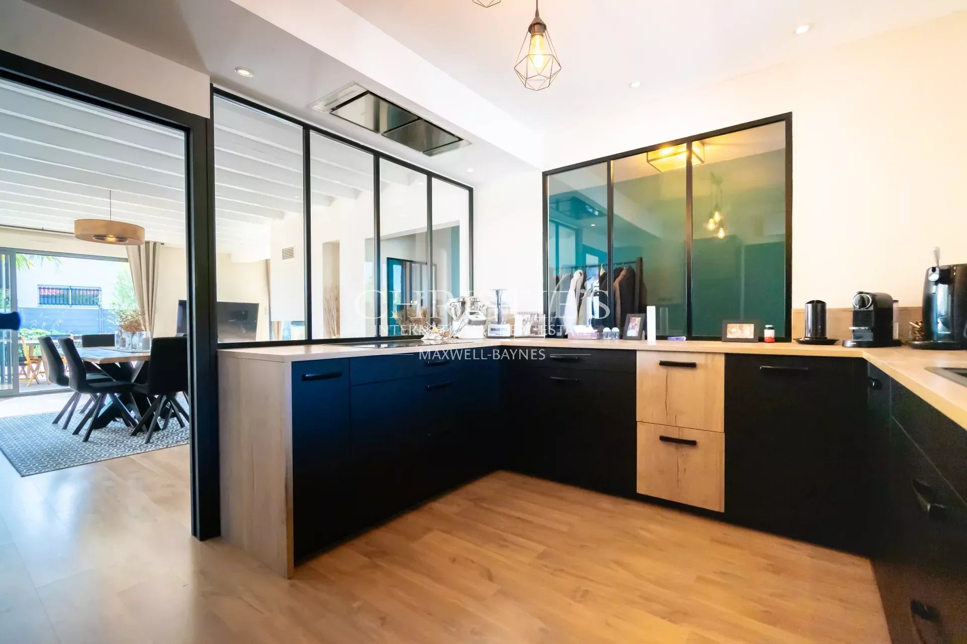4 Bedroom Villa/Townhouse's Image 4