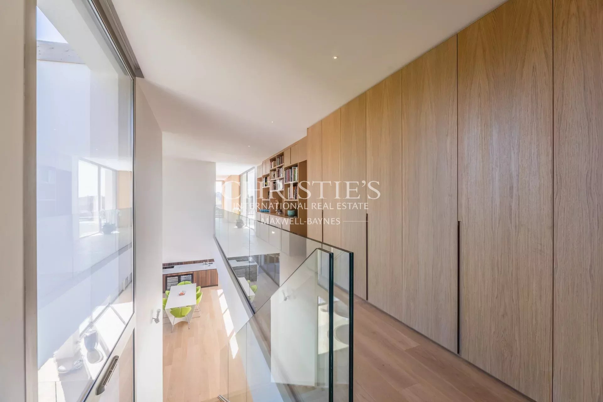 4 Bedroom Villa/Townhouse's Image 6
