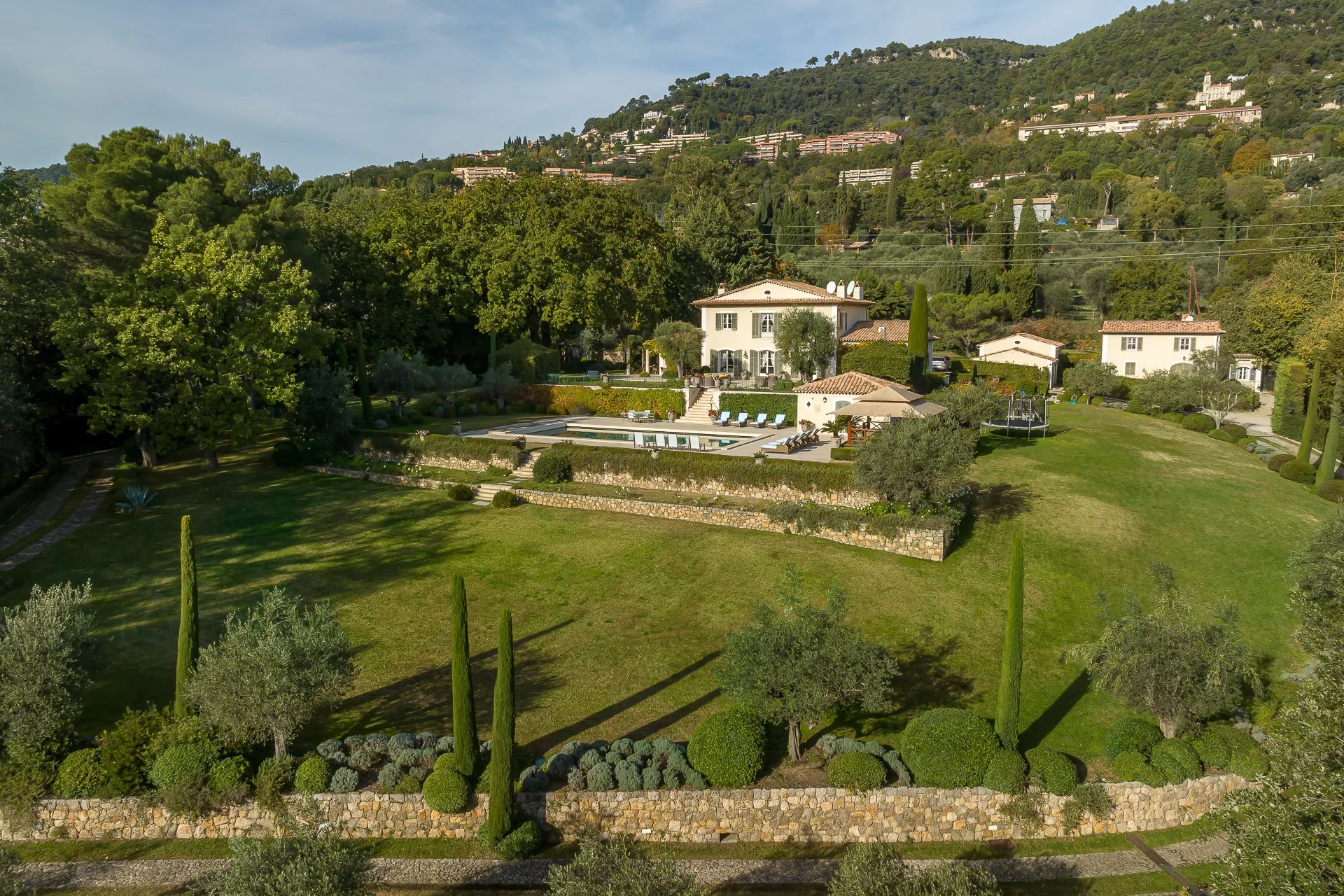 Somptuous Bastide Aixoise