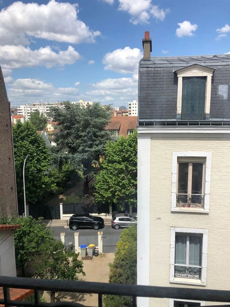 Quartier résidentiel proche commerces et gare