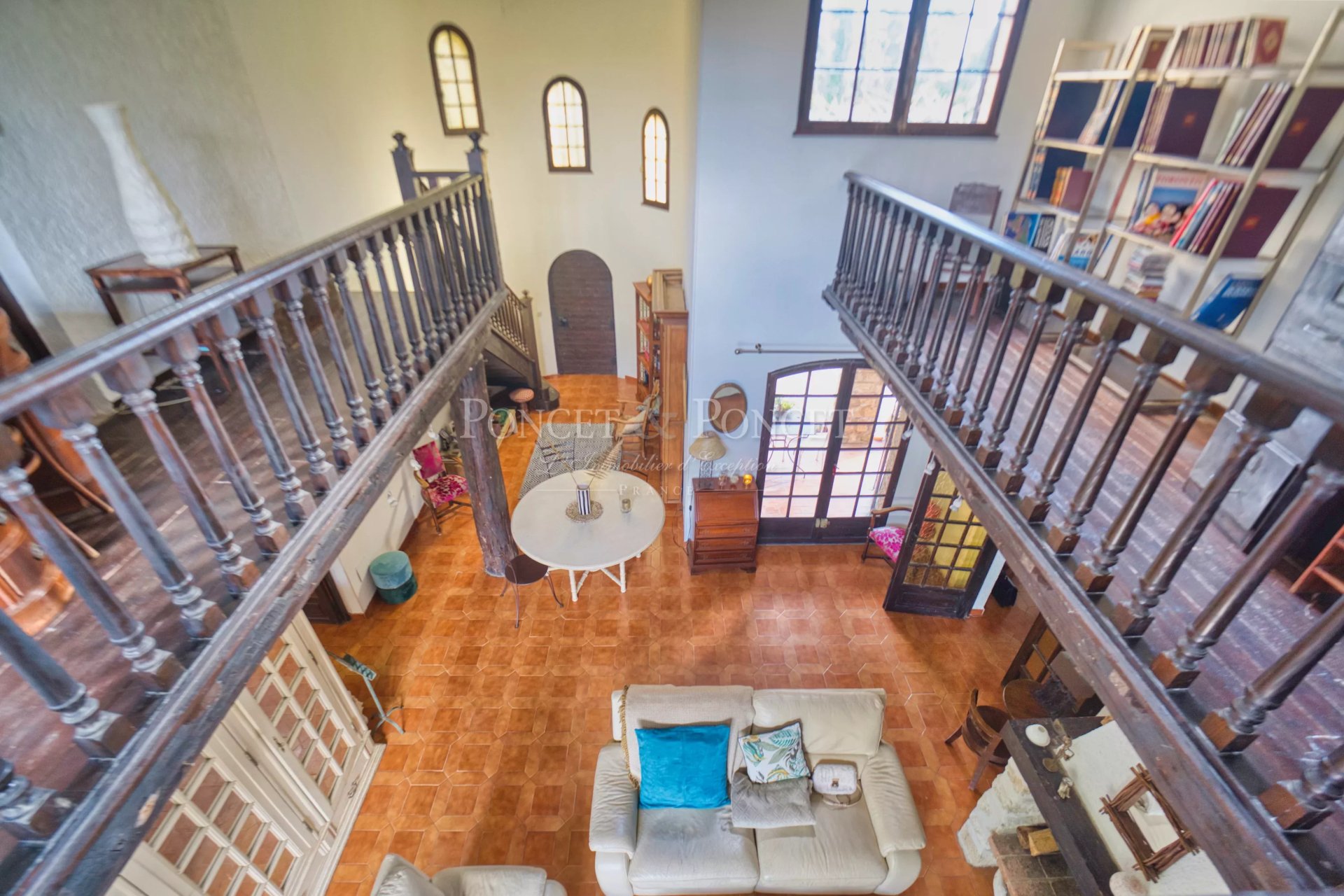 5 Bedroom Villa/Townhouse's Image 14