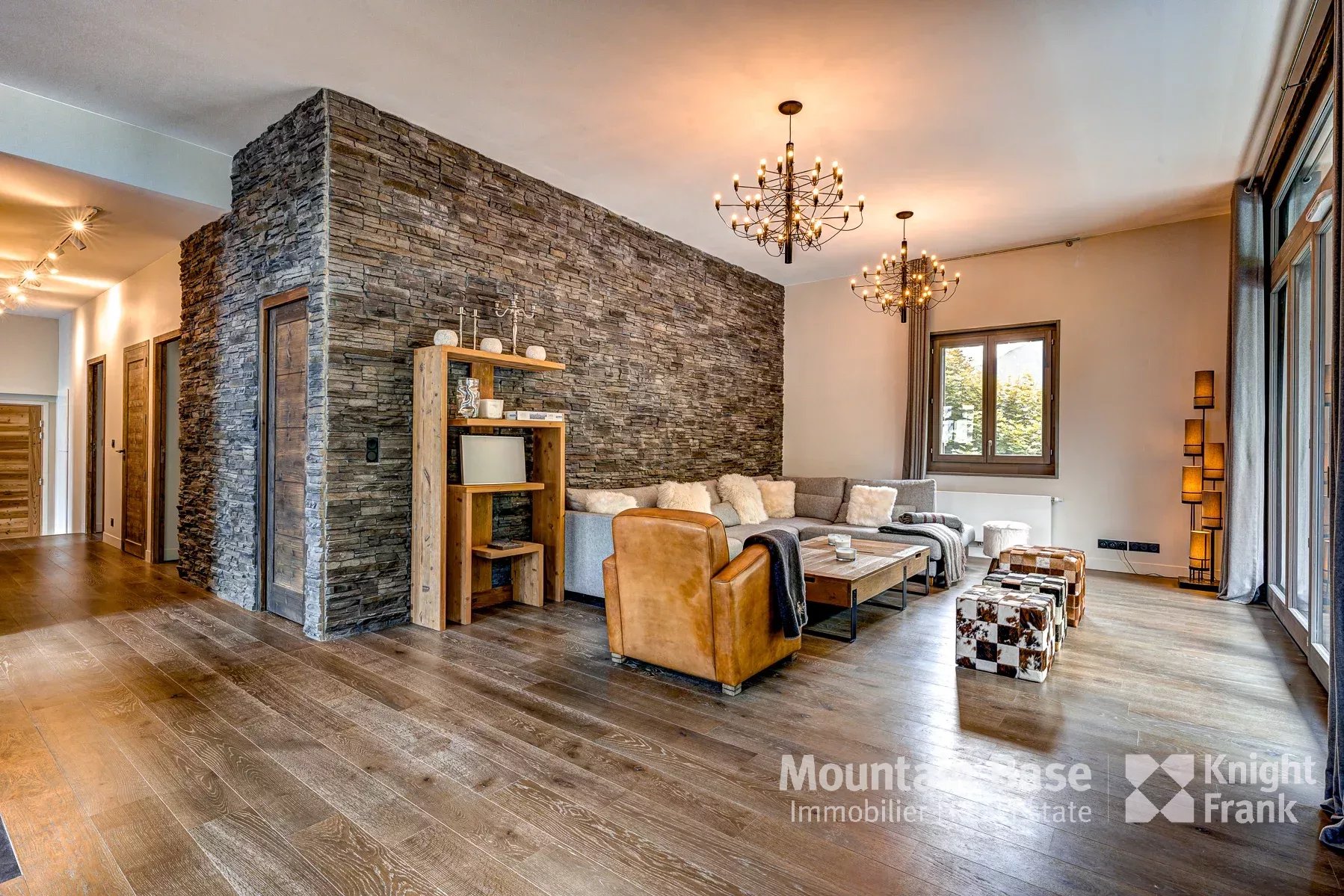 Photo of Newly built, 3-bedroom, 3-bathroom penthouse apartment in Chamonix centre