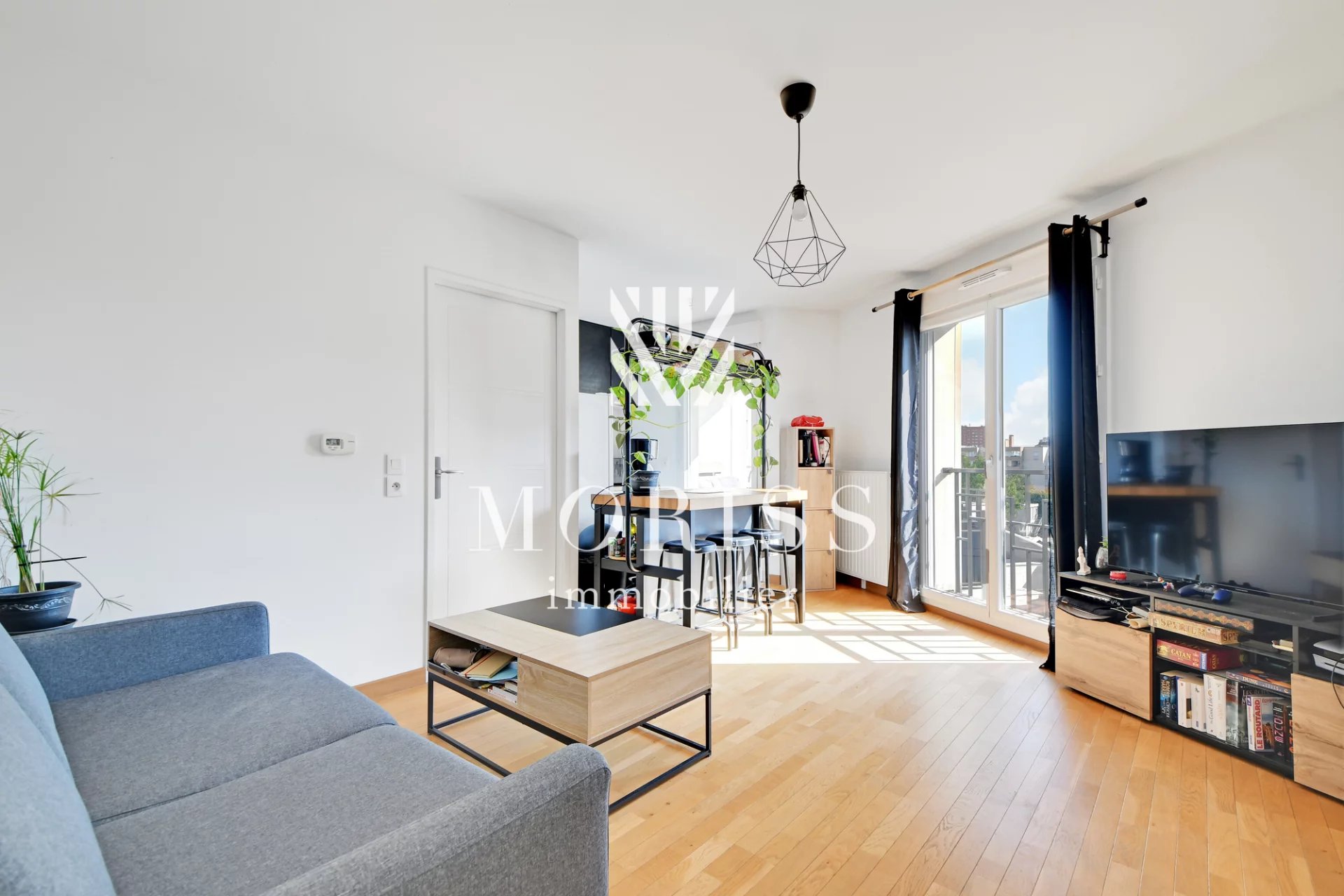 Saint-Ouen-sur-Seine – Superbe 2 pièces avec balcon et vue dégag - Image Array