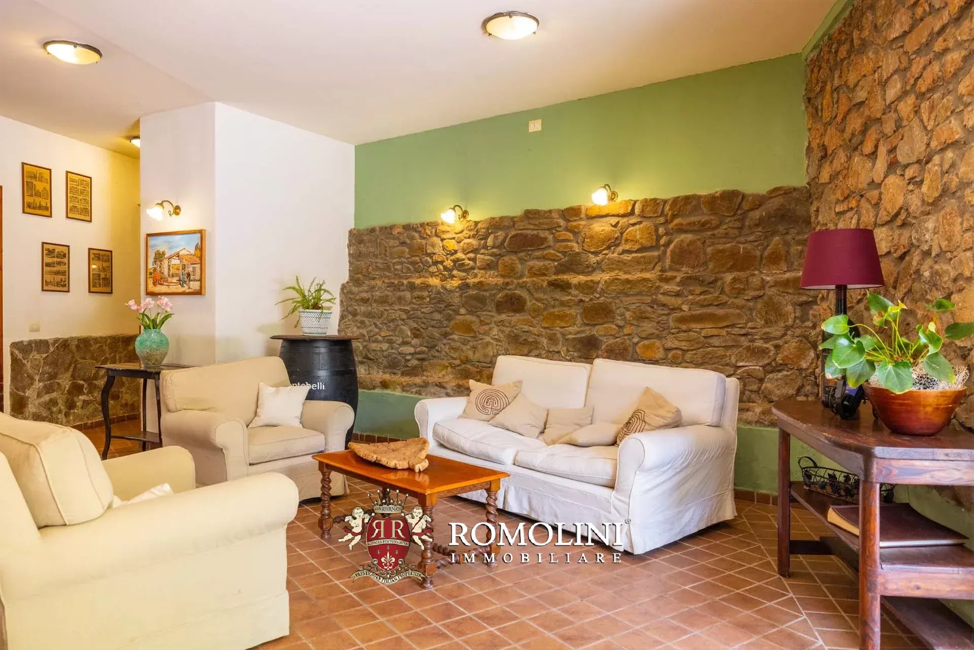44 Bedroom Villa/Townhouse's Image 81
