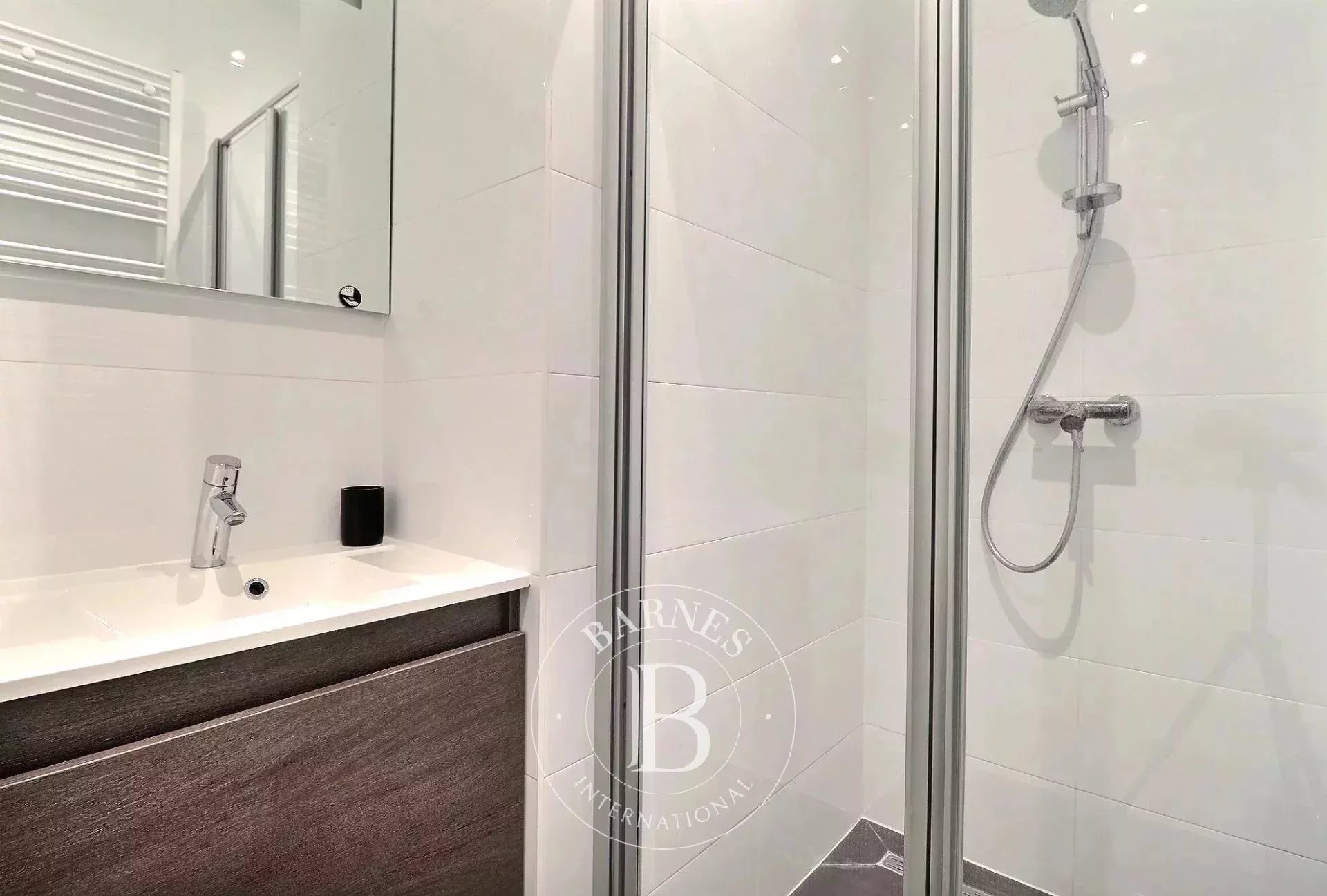 Rogier - Gemeubileerd 2 slaapkamer appartement