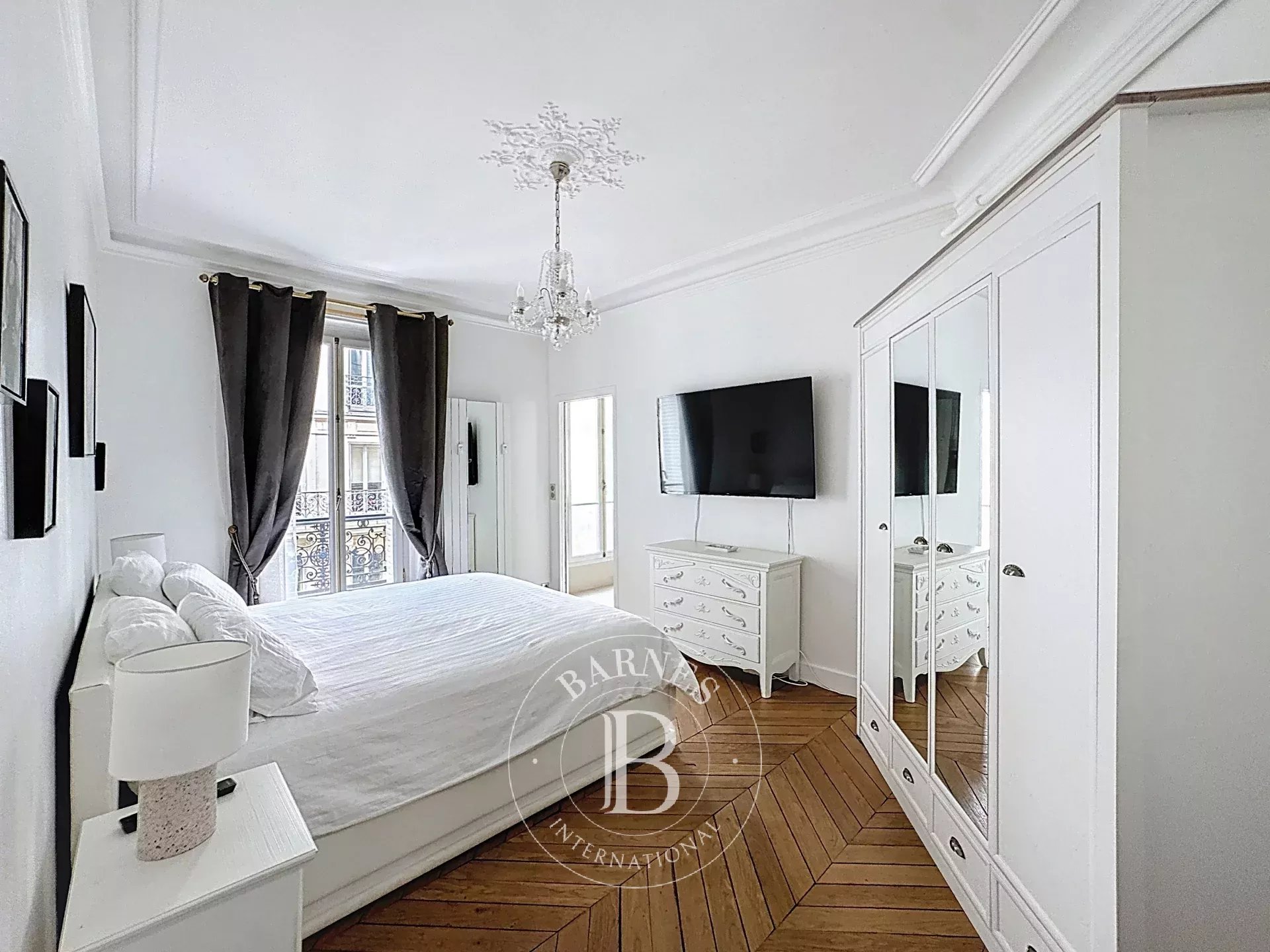 Daire Paris 8ème - picture 14