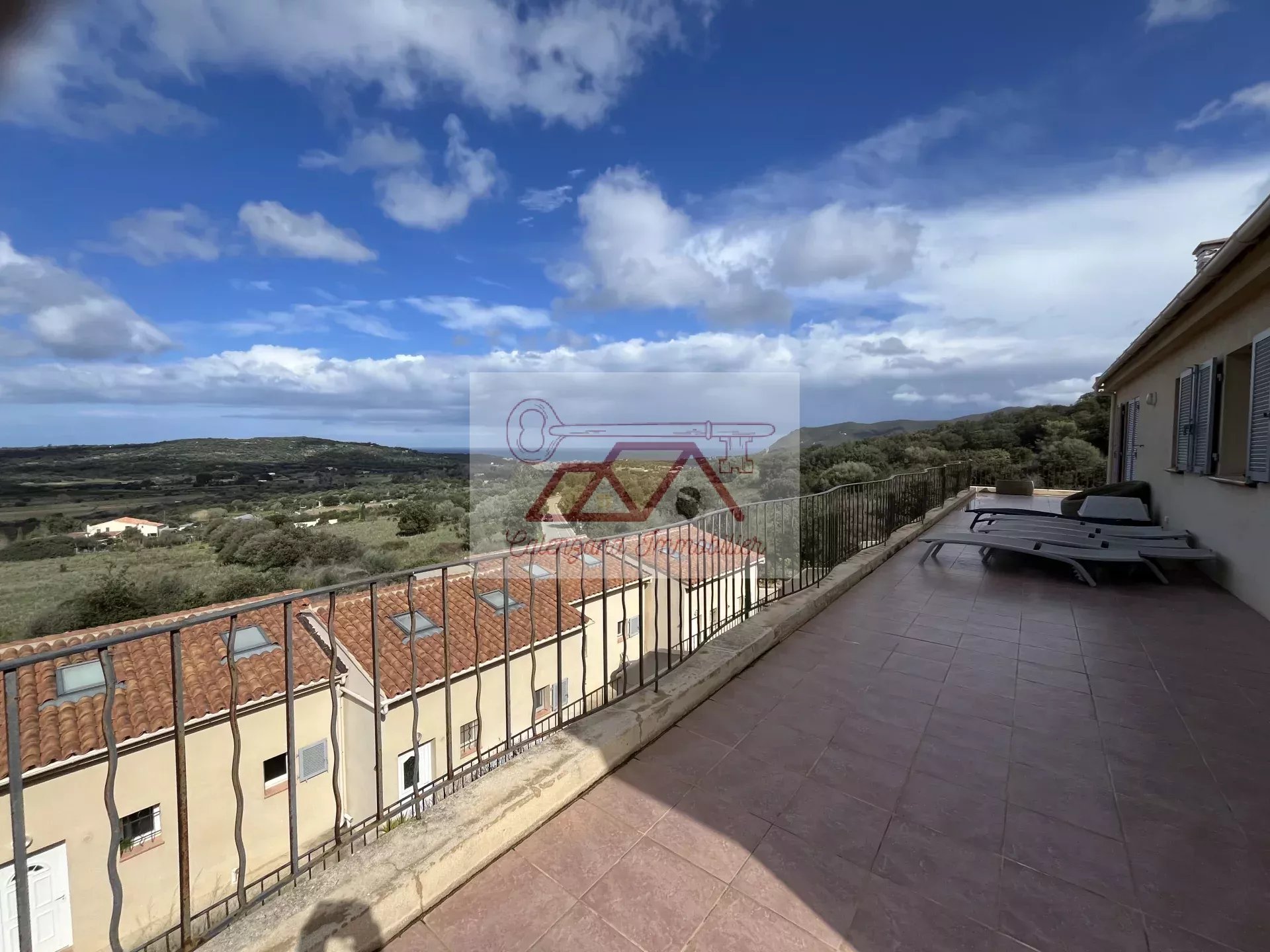 Agence immobilière de 