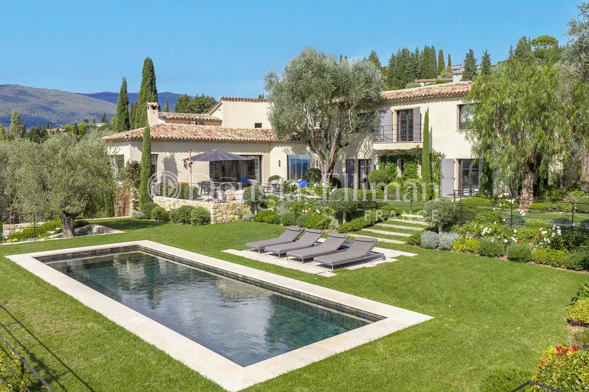 PROCHE VALBONNE – Villa d’exception avec vue mer et oliveraie - Image nᵒ3