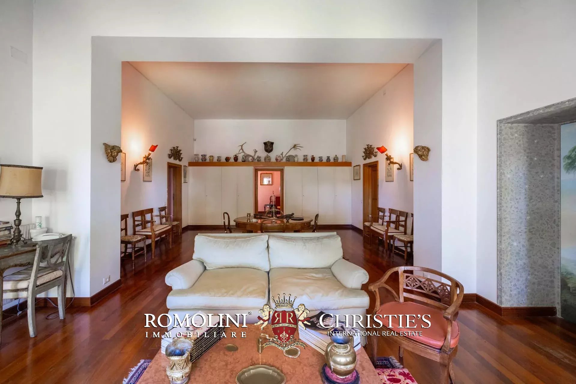 30 Bedroom Villa/Townhouse's Image 57