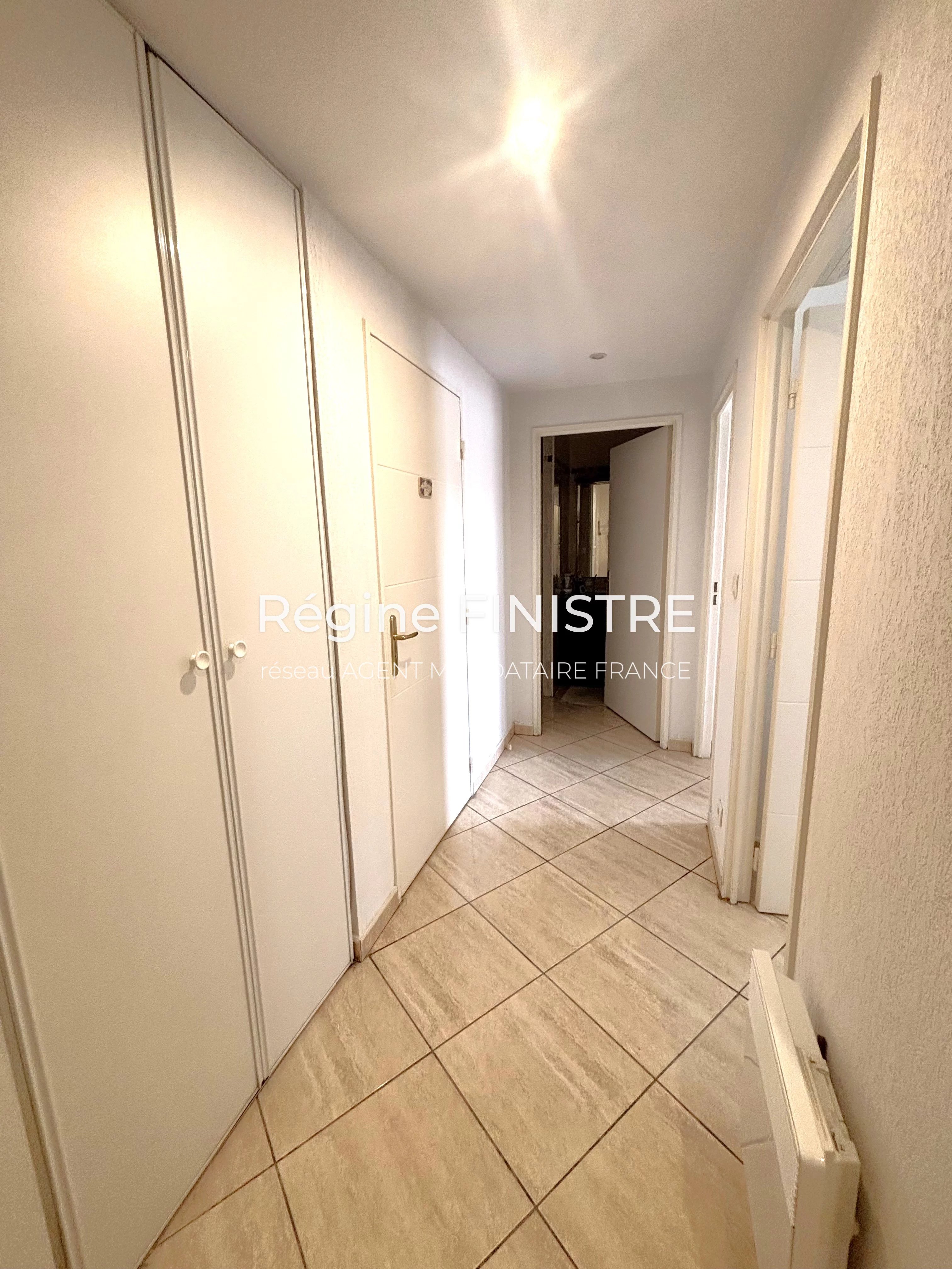 EXCLUSIVITÉ - DRAGUIGNAN APPARTEMENT T3 DE STANDING 70 M² AVEC TERRASSE ET GRAND GARAGE 18 M2 — photo 10