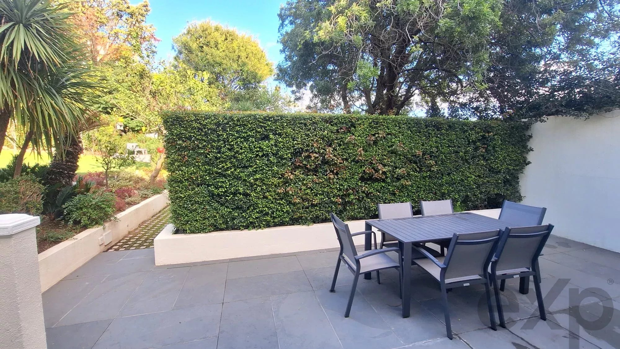 Monte Estoril: Charming 5-bed Villa with large garden and pool 86644506 image 12