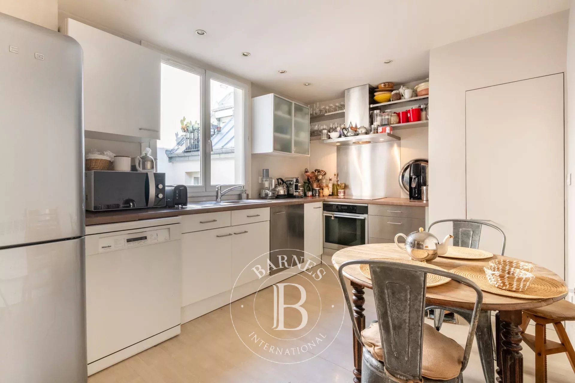 Daire Paris 10ème - picture 6