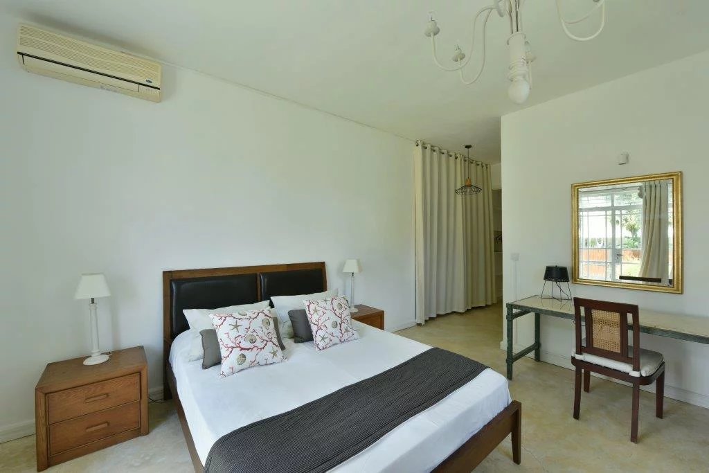 Villa Belle Mare - picture 8