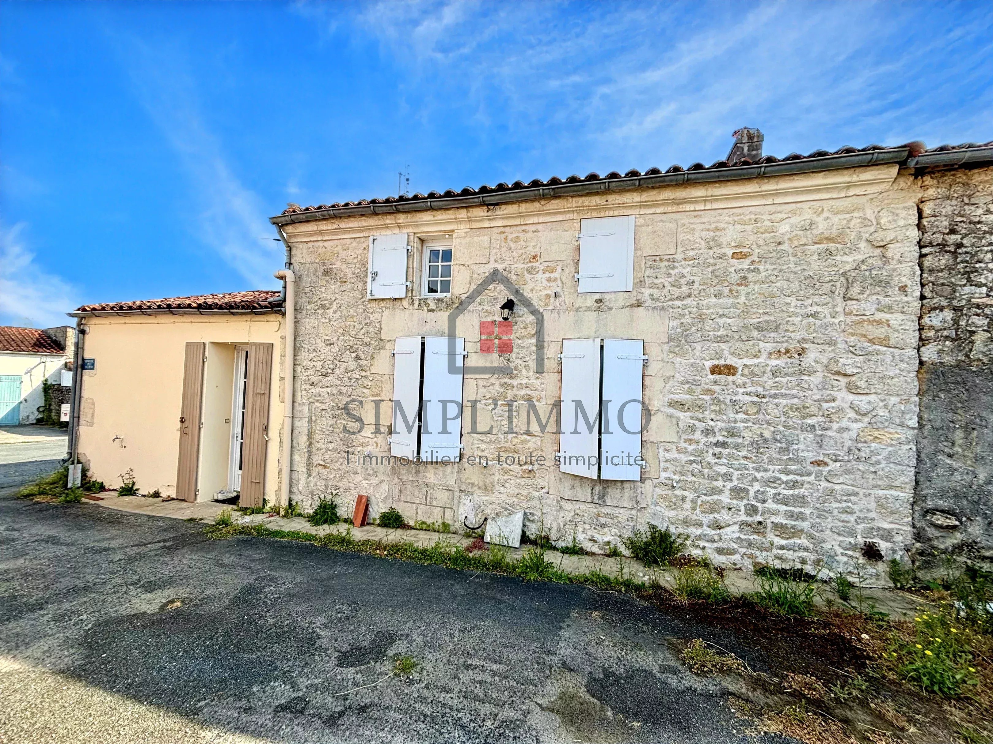 Maison en pierre 75 m² 2 chambres