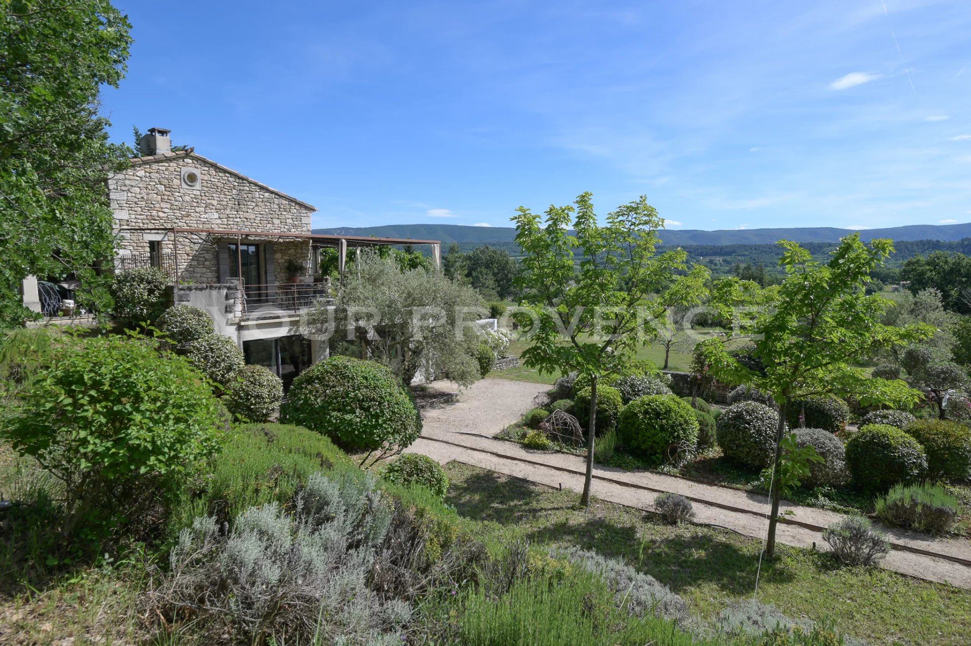 VUE EXCEPTIONNELLE - GOULT