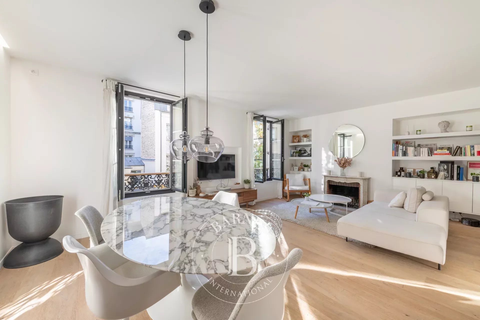 Daire Paris 3ème - picture 4